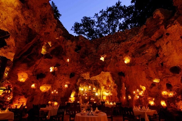 Restaurants incroyables dans le monde, tables avec vue