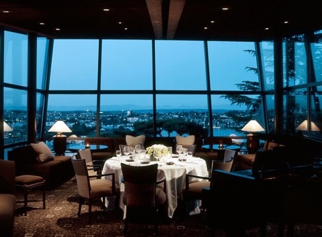 Restaurants incroyables dans le monde, tables avec vue