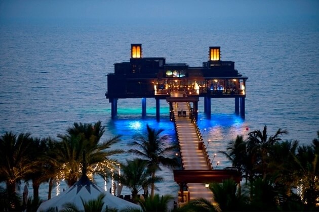 Restaurants incroyables dans le monde, tables avec vue