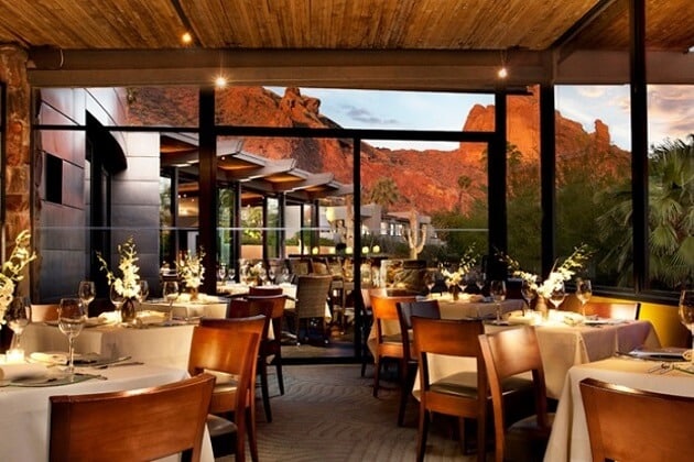 Restaurants incroyables dans le monde, tables avec vue