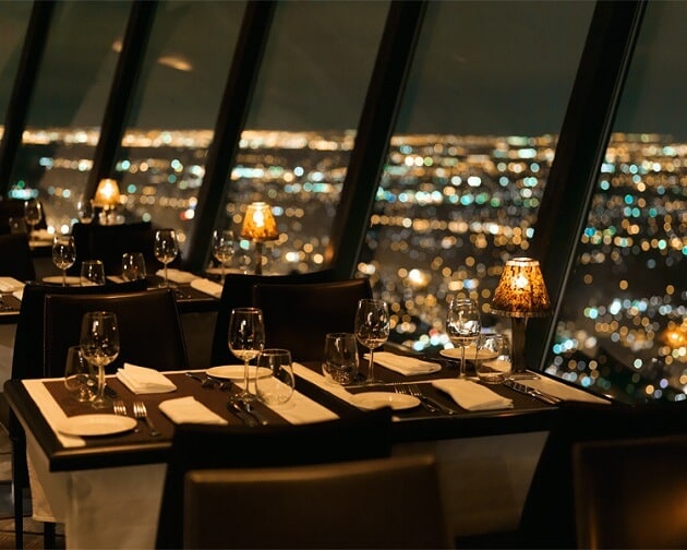 Restaurants incroyables dans le monde, tables avec vue