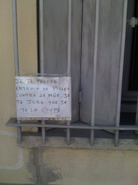 Chers voisins, mots de voisins
