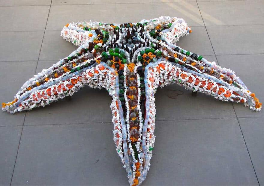 trash art, déchets plastiques, océans