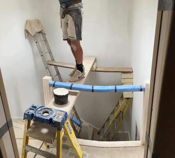 Un peintre équilibriste