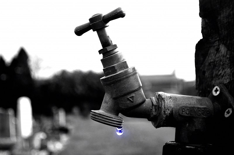 Théorie du complot sur la fluoriation de l'eau