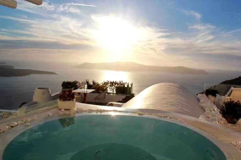 Visitez avec nous la plus belle suite de Grèce