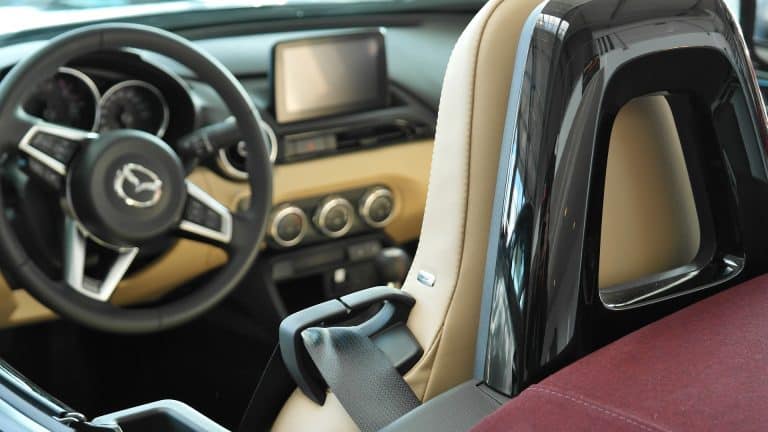 Ne laissez plus rien traîner dans votre voiture grâce à cet organisateur