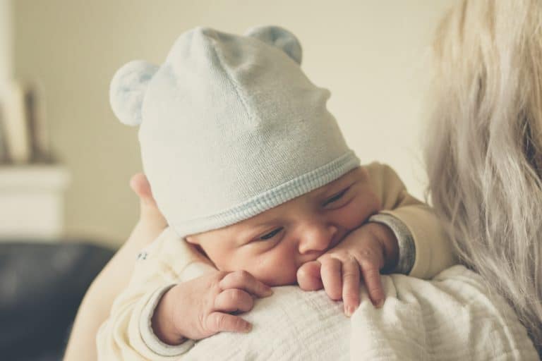 72 ans plus tard, elles découvrent qu’elles ont été échangées à la naissance échangées