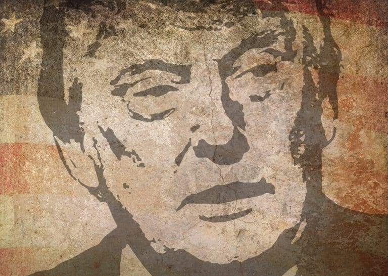 « Je m’en fous, et vous ? » : en pleine crise des migrants, la veste de Mélania Trump indigne