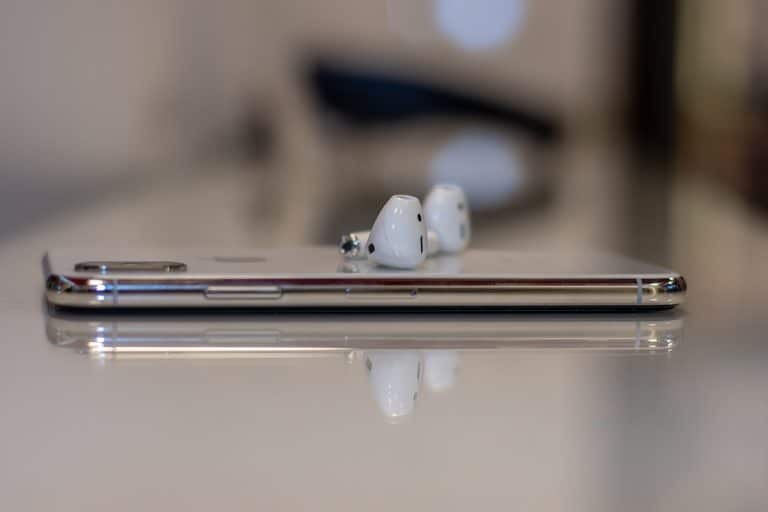Apple AirPod vs Apple AirPod 2 : quelle est la différence ?