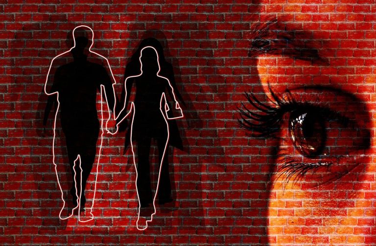 Les signes évidents de jalousie malsaine dans une relation